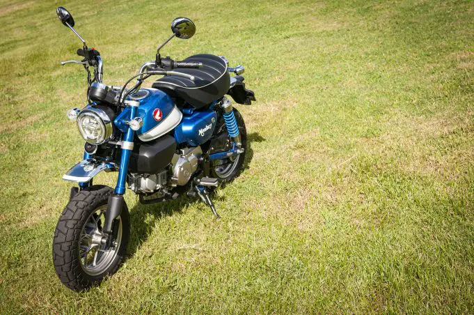 125ccで大きくなった『モンキー』はメリットだらけ！ ミニバイクを超え