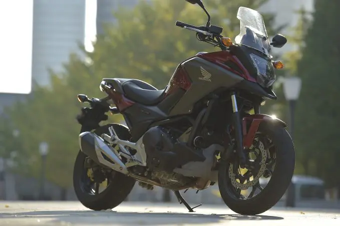 日本のツーリングでは『NC750X』が最適解のひとつになる！【ホンダの道