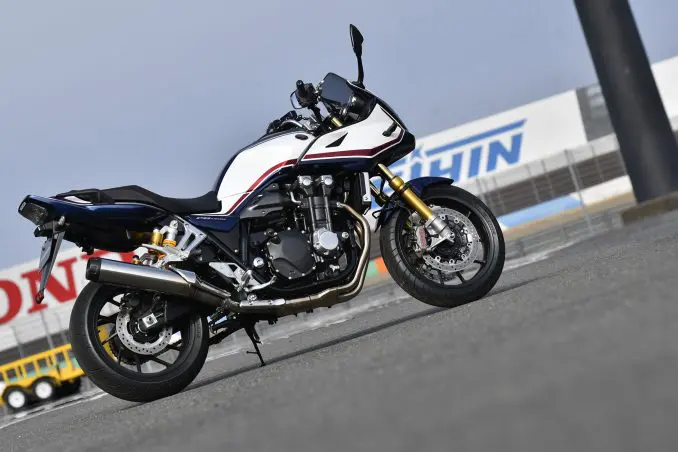 大型バイクの王道！ ホンダの新型『CB1300』シリーズはSPもいいけど