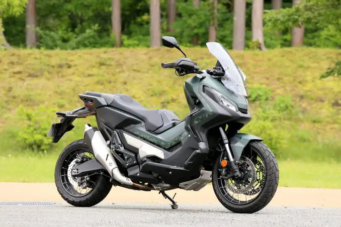 　【決まりました】バイク ホンダ　XADV 大型クロスオーバーモデル「X-ADV」の一部外観変更と装備充実を行い