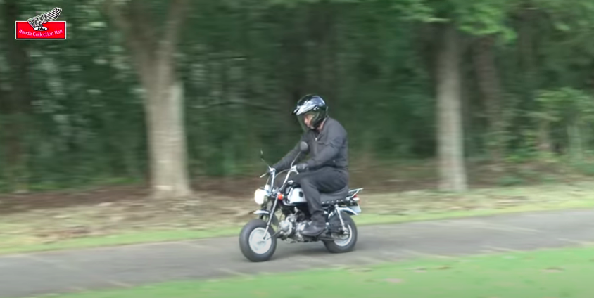 動画】現地までラクラク自走できる“50cc猿人”を搭載！ホンダレジャー
