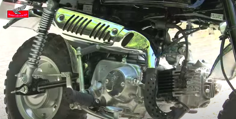 動画】現地までラクラク自走できる“50cc猿人”を搭載！ホンダレジャー