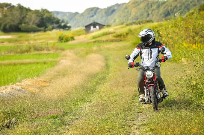 CT125・ハンターカブ』の性能が最も活かせる場所はどこだ？ 未舗装の