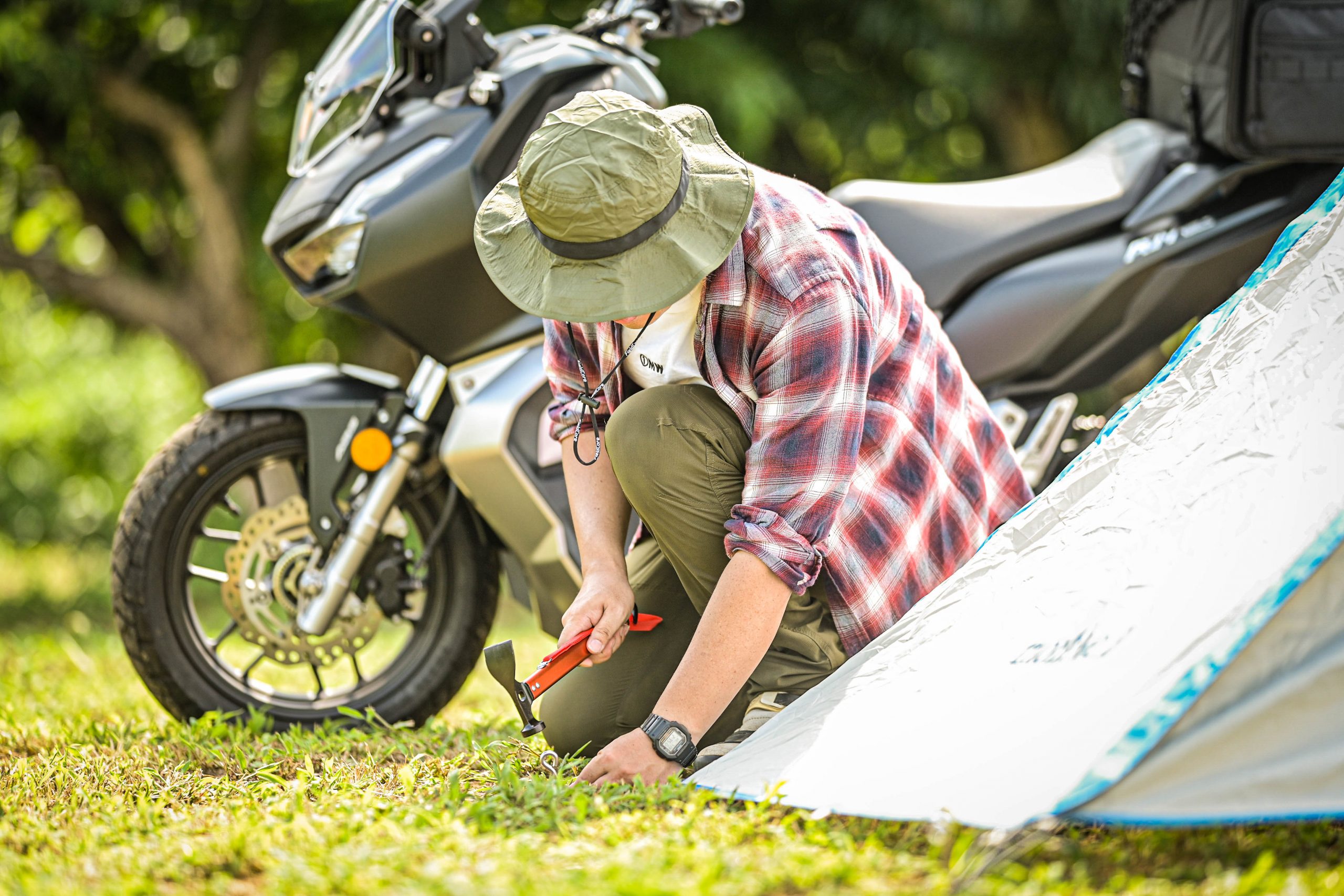ホンダのキャンプ道具レンタルで実戦！テントを綺麗に張るための「ペグ