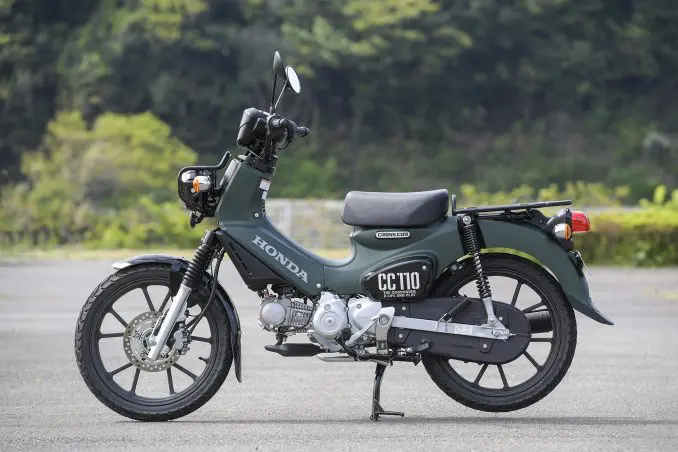 新エンジン搭載の新型『クロスカブ110』ってどんなバイク? 燃費や 新エンジン搭載の新型『クロスカブ110』ってどんなバイク? 燃費や