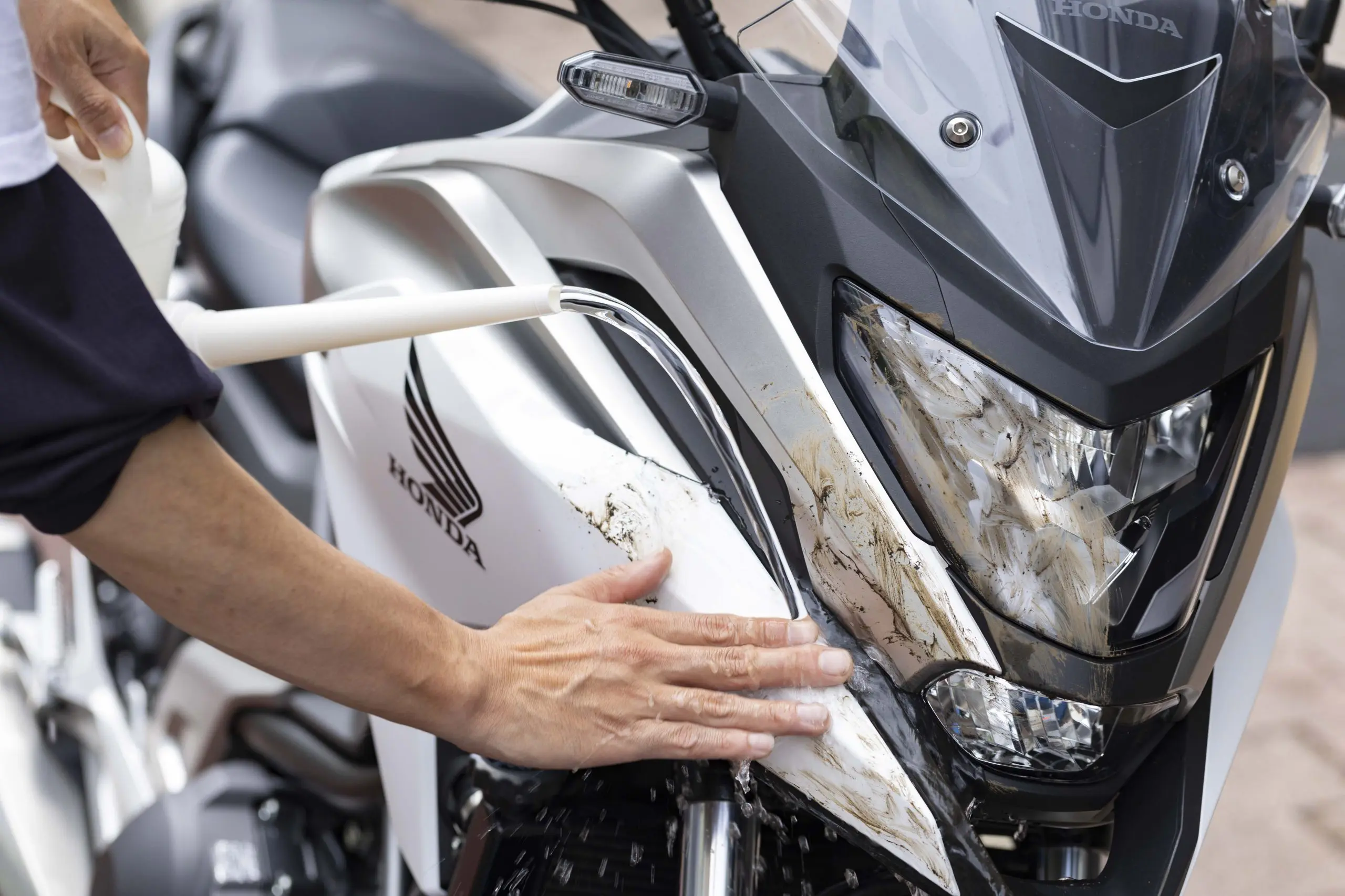 全体的にサビが多いです 冬は金属パーツの「サビ」に注意！バイクに乗る機会が少なくなるから