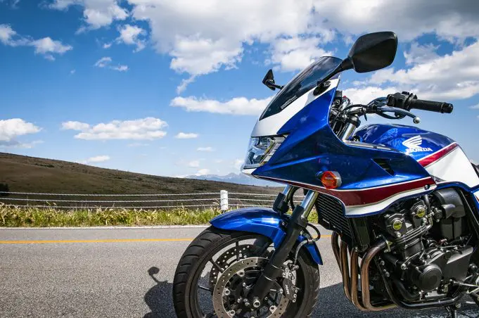 バイクとしての『ひとつの理想』へ、既にCB400SBは届いている【ホンダ