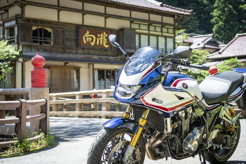 はじめての大型バイク、または長くバイクに乗ってきた人ほど『CB1300SB