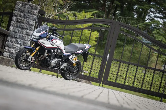スケート モデルホンダCB 900 F 破損あり Amazon.co.jp: スピードセンサー 37700-MCJ-003 37700-MCJ-000