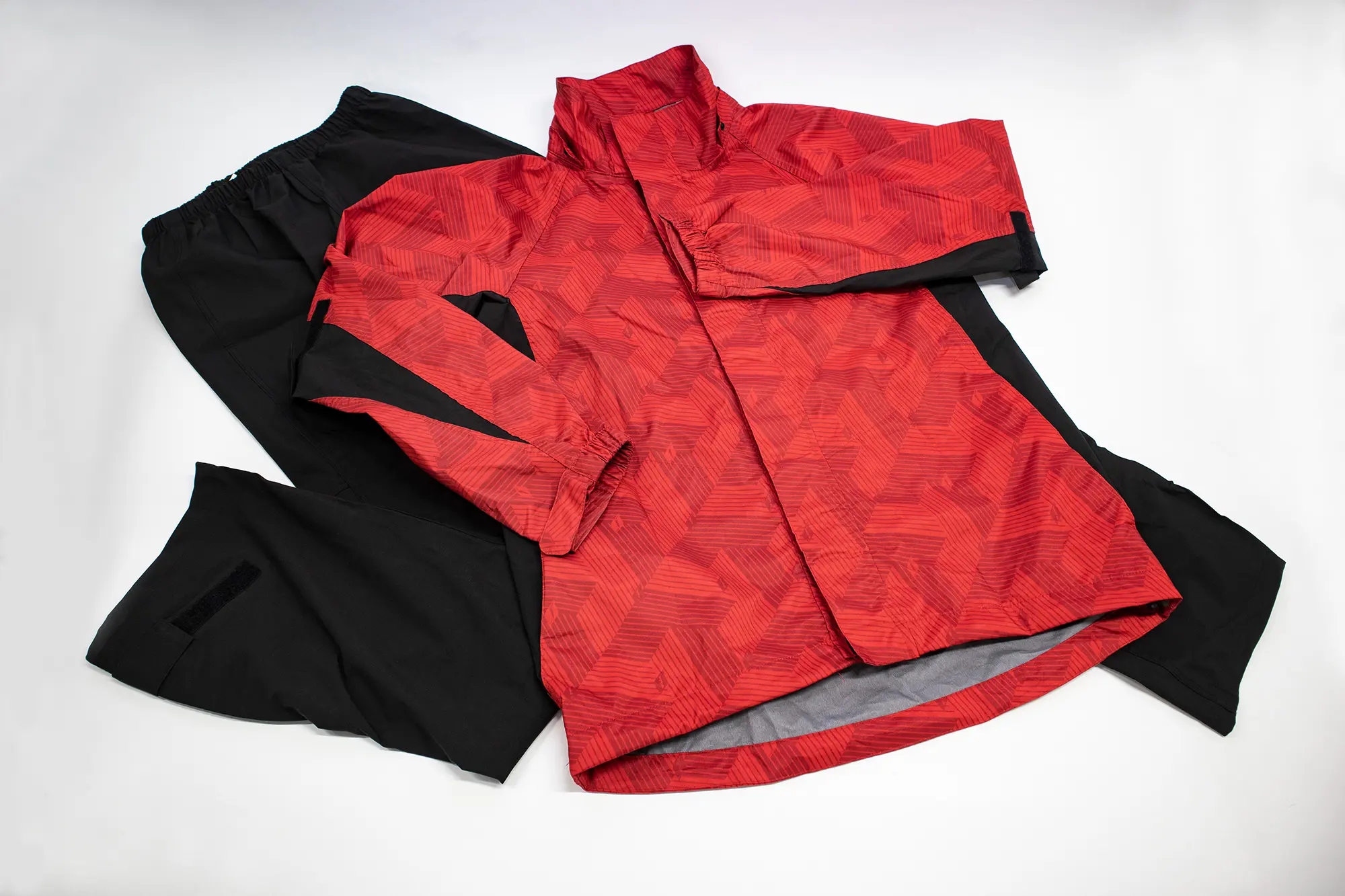 ロードバイクのための防寒着 冬のロードバイクの服装は防寒対策が必須！選び方やおすすめをご