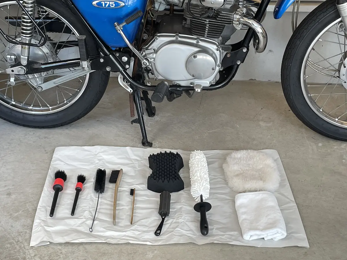 洗車道具の選び方〜バイク洗車で必須となる3つの道具「スポンジ 
