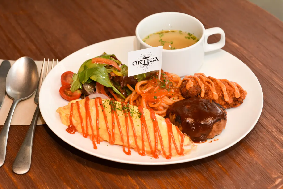 バイクカフェ「ORTIGA」は本格バリスタのコーヒーとバイクガレージが