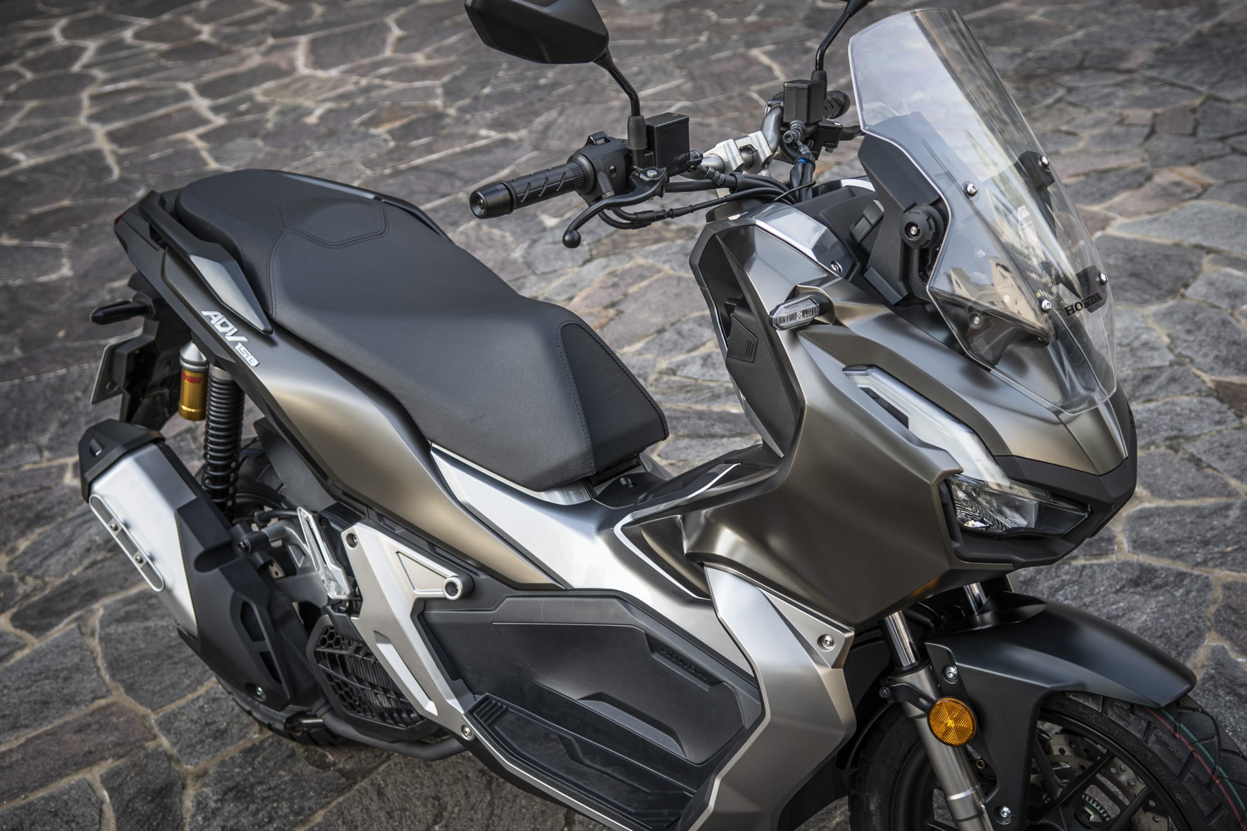 ADV150は『維持費』と『満足感』をレンタルで天秤にかけてみて！【次は