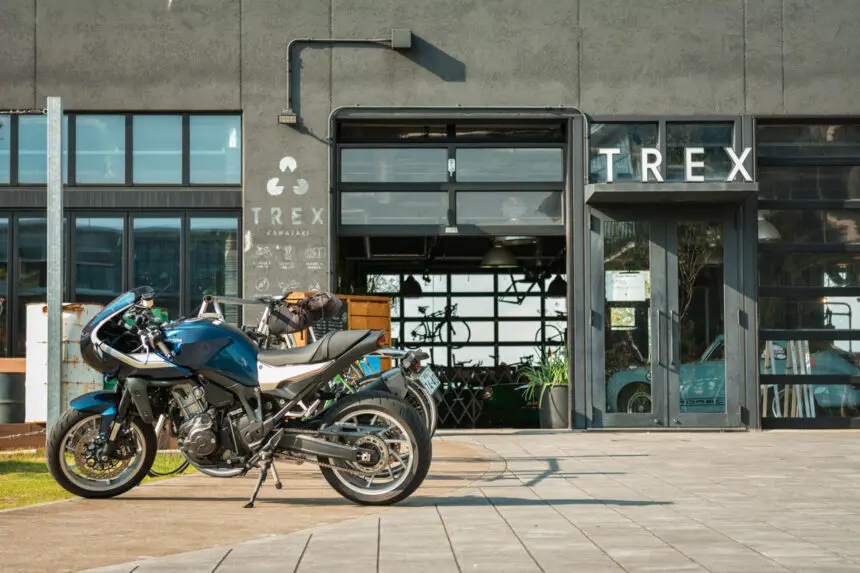 バイクで行けるカフェ「TREX KAWASAKI RIVER CAFE」はNYを感じさせる