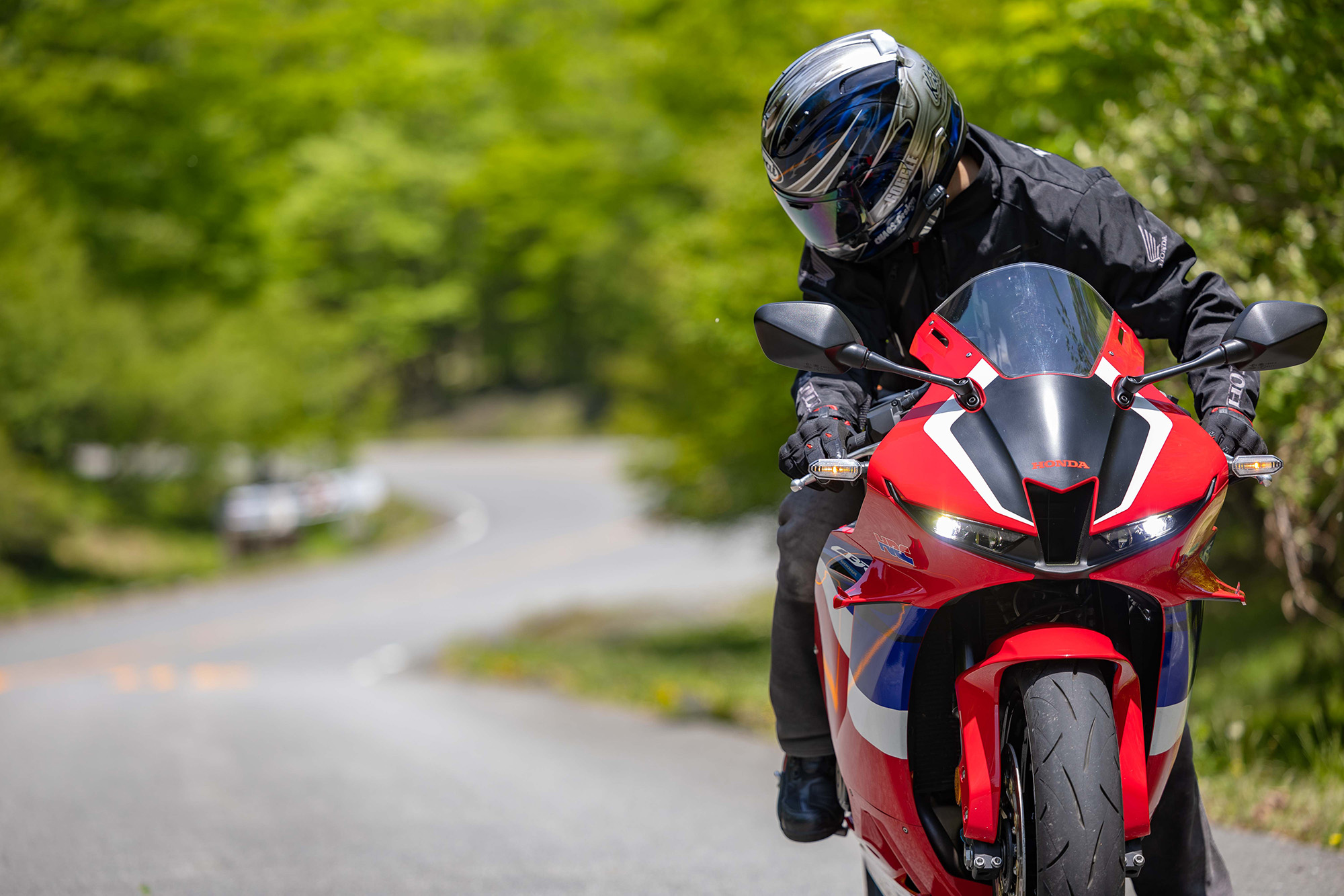 峠レベルじゃ『CBR600RR』の底が見えない!? 難しい……でも、それ以上に