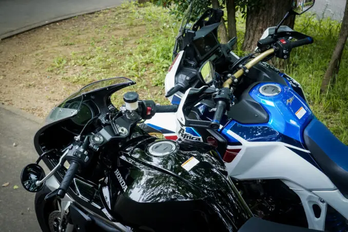 AR2サンシャイン、ショータイム(左右違い) US11 HAWK 11(ホーク11)とCRF1100L Africa Twin(アフリカツイン)は同じ