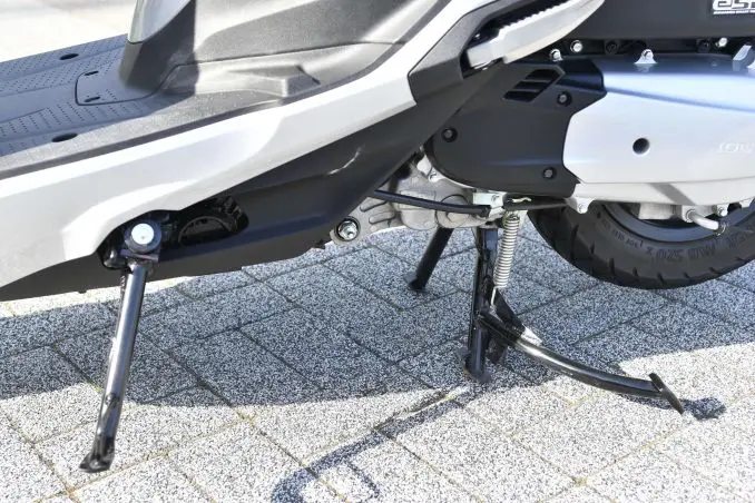 リード125ってどんなバイク？ 燃費や足つき性、装備などを解説します