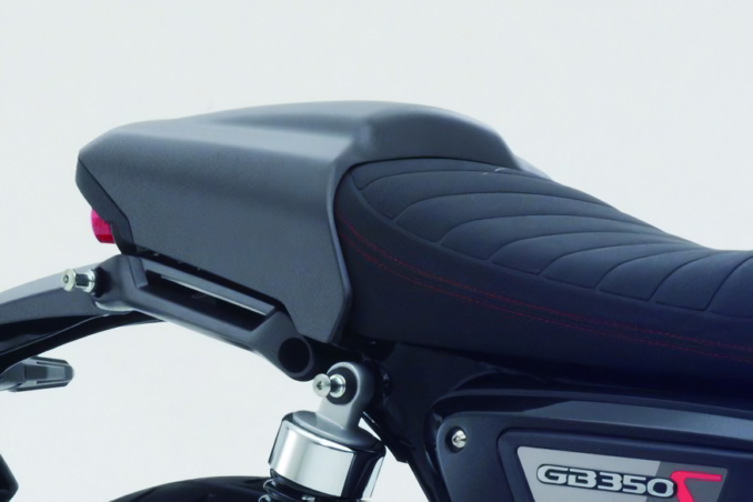 ACTIVE シングルシートカウル ブラック塗装 GB350S ACTIVE シングルシートカウル ブラック塗装 GB350S ACTIVE シングル