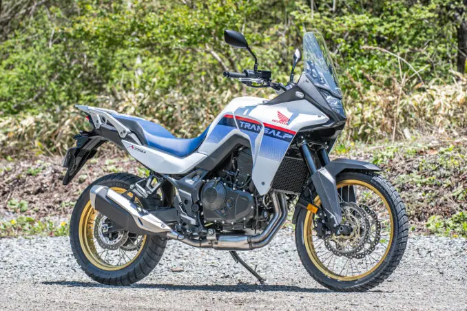 新型『トランザルプ750（XL750 TRANSALP）』ってどんなバイク？ 燃費や