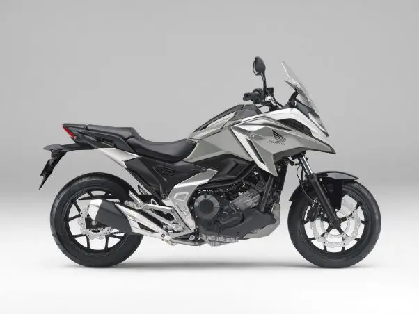 22YM_NC750X_Mud-gray_10_v3-