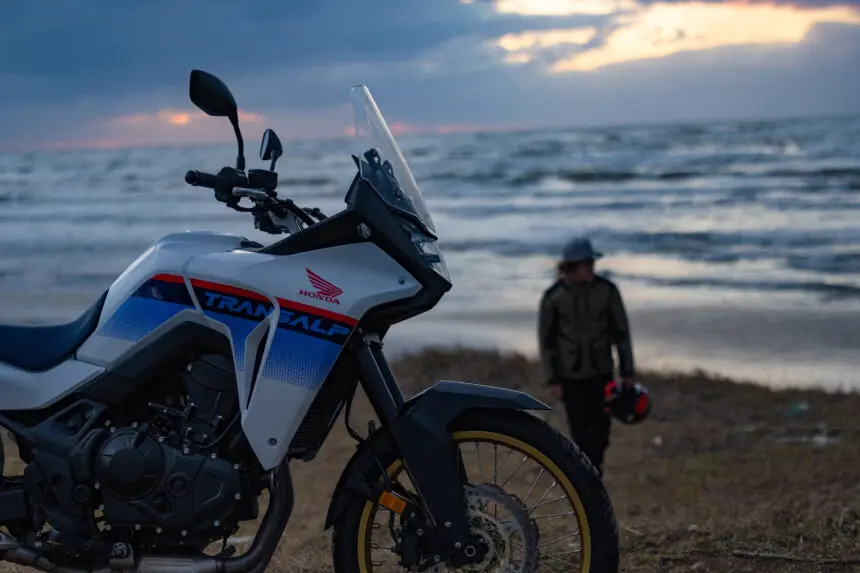 XL750 トランザルプローシート(青) ホンダ（HONDA） XL750トランザルプ / E-Clutch | XL750 TRANSALP / E