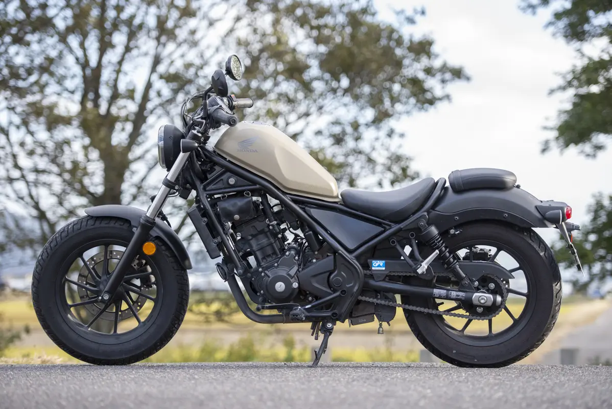 Rebel 250（レブル250）で日本中を旅したい。バイク女子が語る