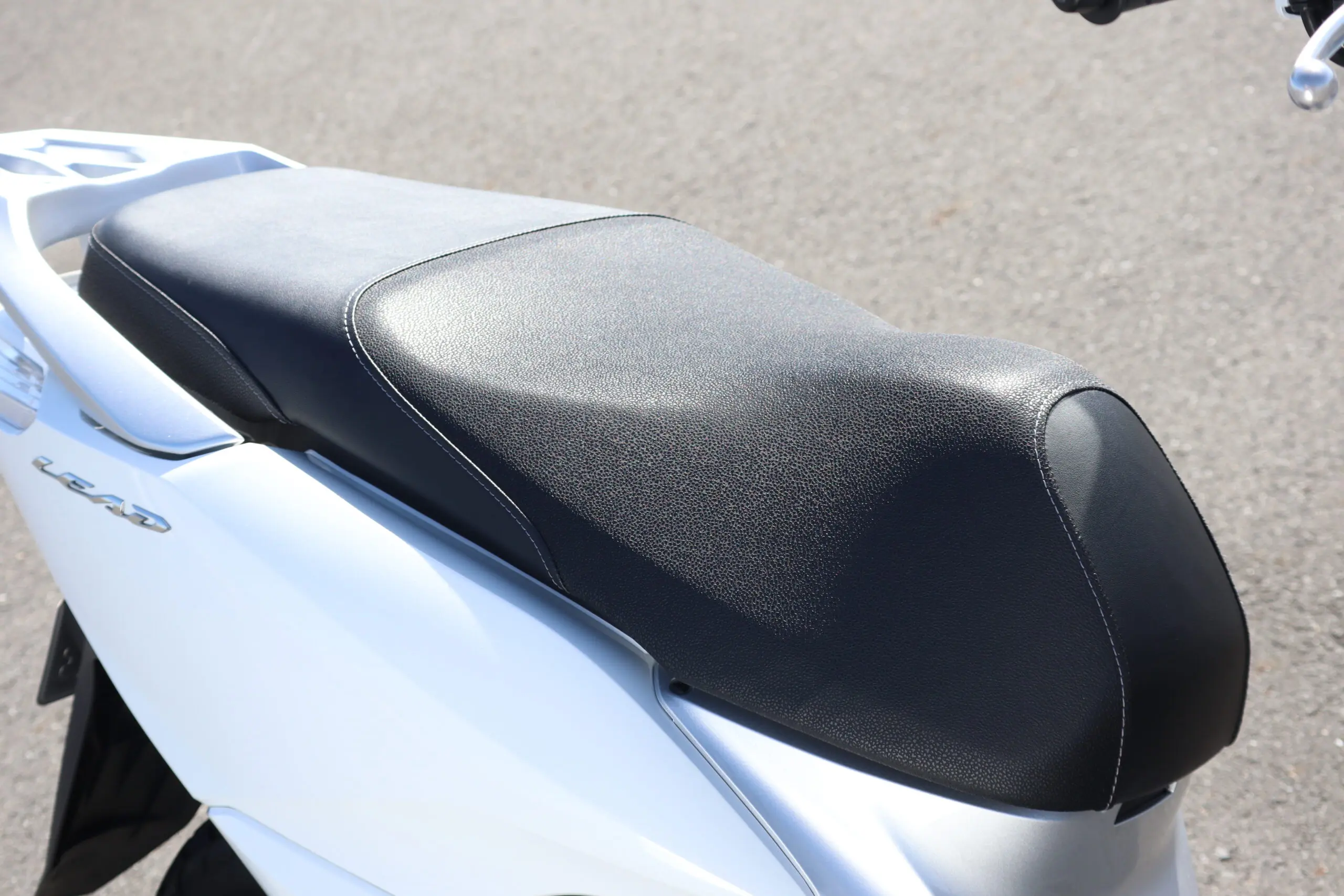 ガチ”125ccスクーター『リード125』で「雨ばっかりの一週間」をバイク