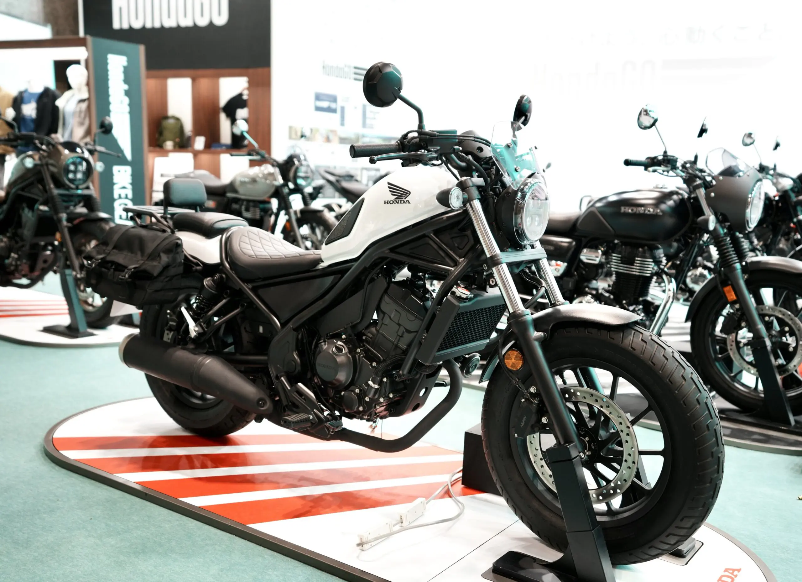 ホンダ純正オプションパーツが盛り沢山！2024年モーターサイクルショー