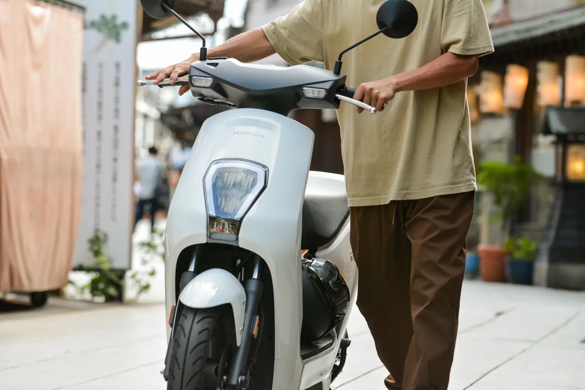 話題の電動原付バイク『EM1 e:』に次世代電動バイクの『SC e: Concept 