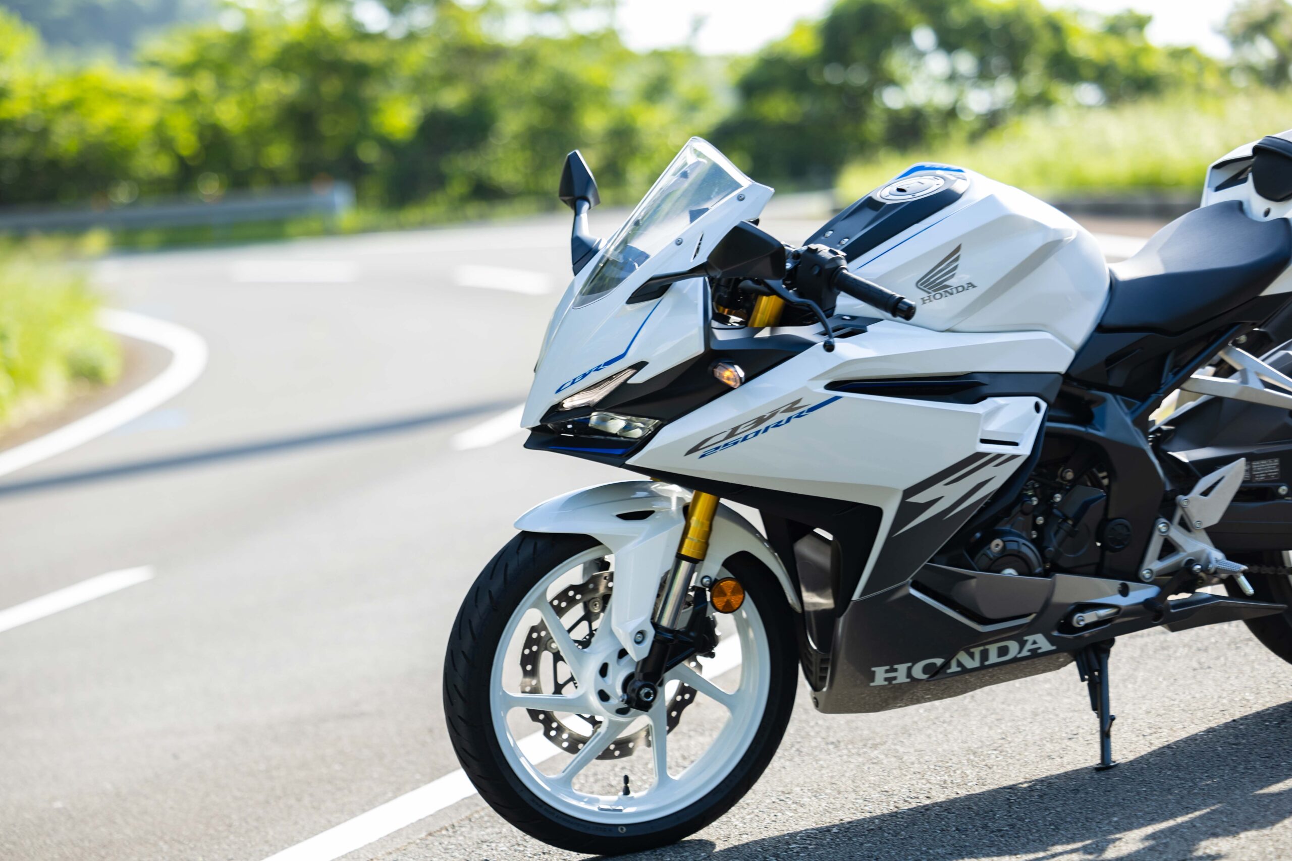 スポーツバイクは興味ない……という人が読むと面白いかもしれない250cc 