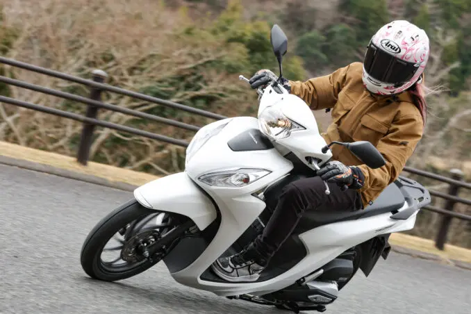 レーシング女子岡崎静夏の『いつもバイクで！』【Dio110