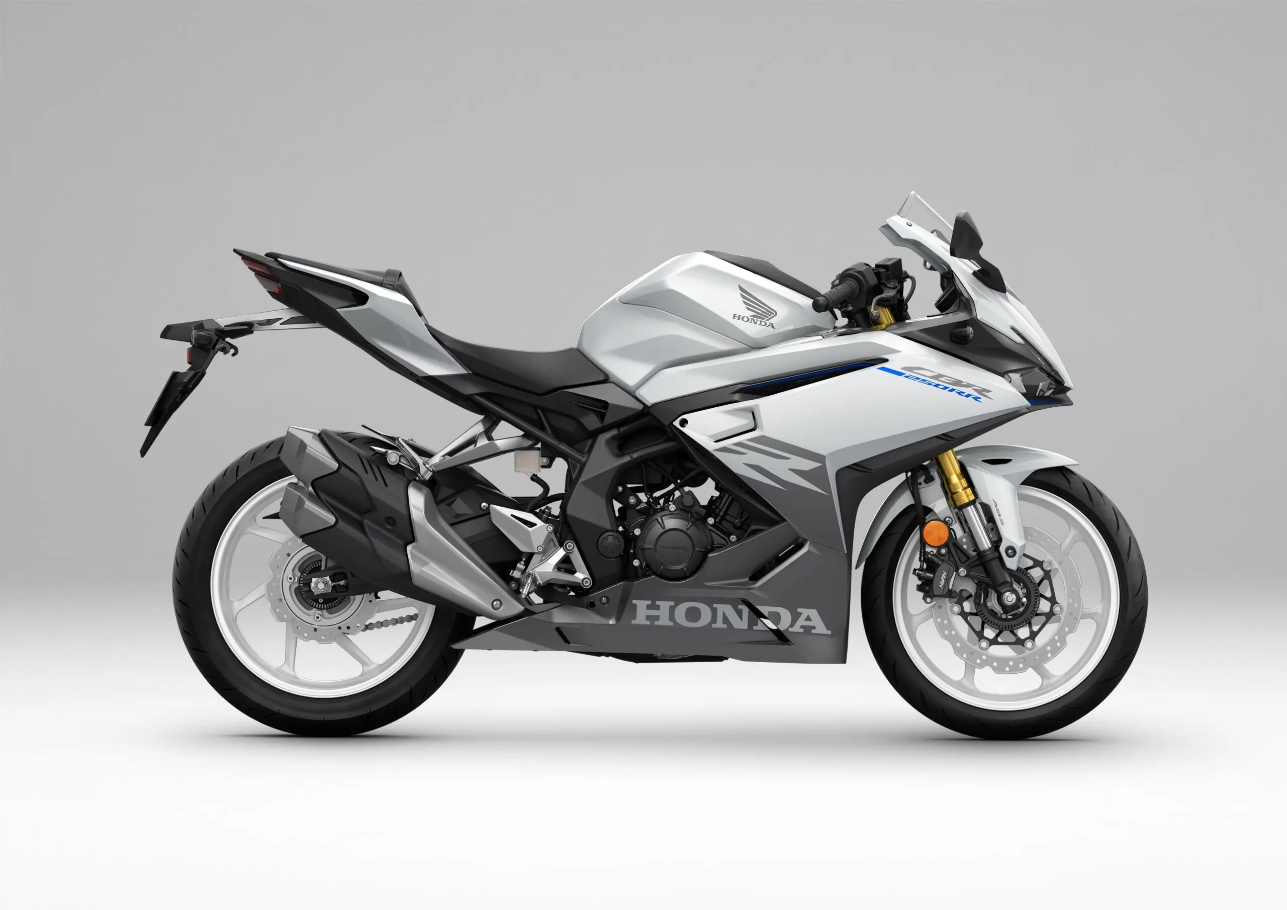 スポーツバイクは興味ない……という人が読むと面白いかもしれない250cc 