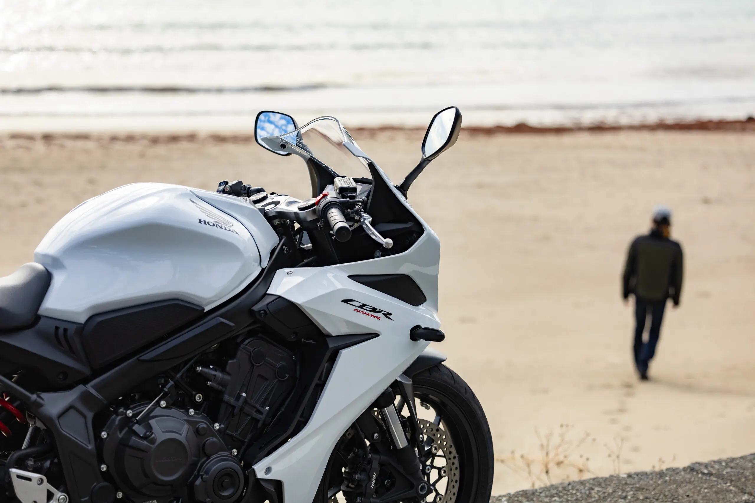 2395.人気スポーティモデル　CBR250R 初心者にもオススメ♪　千葉県柏市　即日配送、自走引き取りも可能 ホンダ（HONDA） CBR250Rの型式・スペックならバイクブロス