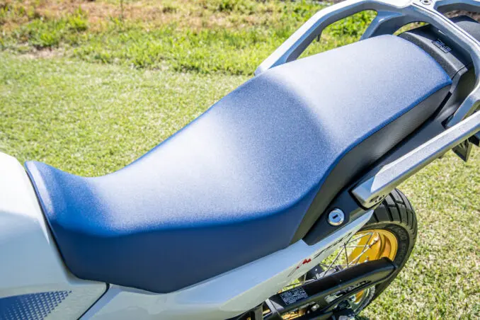 新型『トランザルプ750（XL750 TRANSALP）』ってどんなバイク？ 燃費や