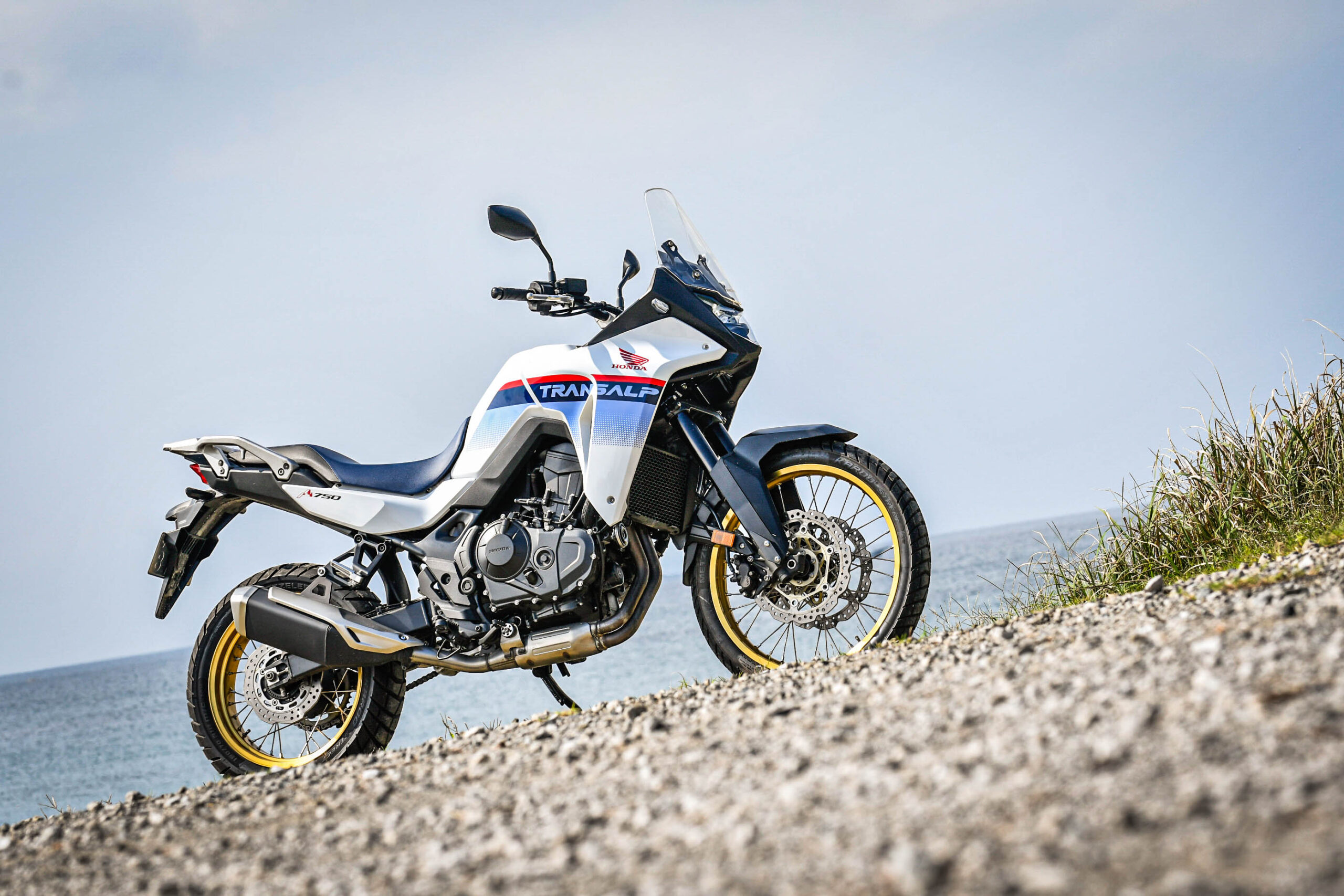 XL750 トランザルプローシート(青) ホンダ（HONDA） XL750トランザルプ / E-Clutch | XL750 TRANSALP / E