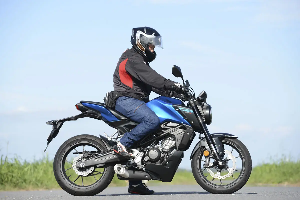 Honda愛好家が語るCB125Rの魅力。250㏄よりも125㏄が楽しいと語るその 
