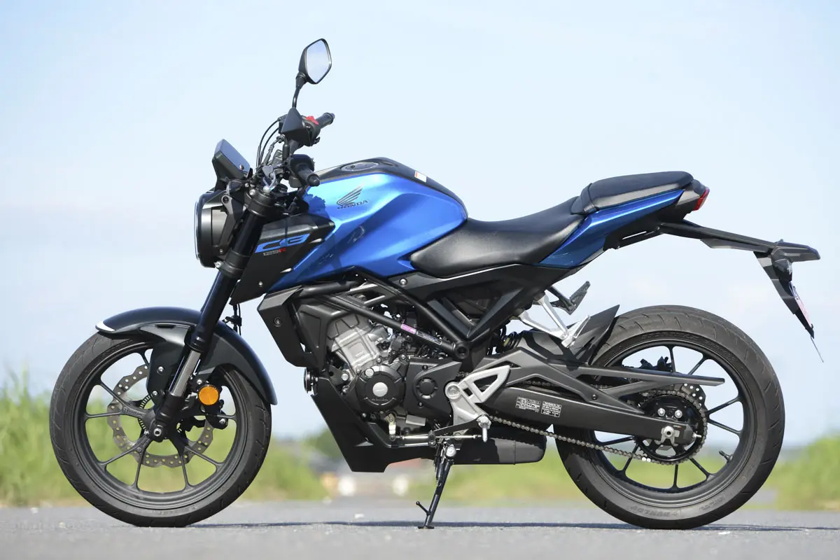 Honda愛好家が語るCB125Rの魅力。250㏄よりも125㏄が楽しいと語るその