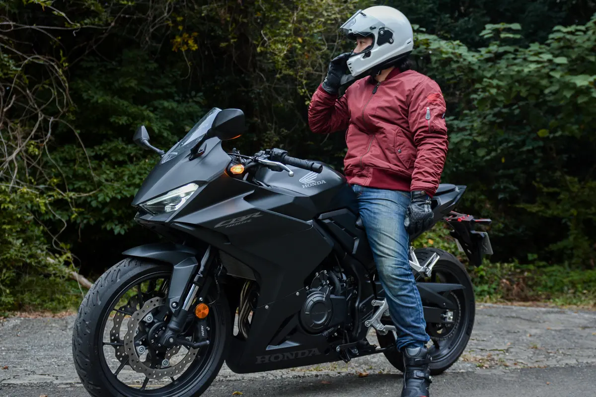 一見カジュアルだけどバイク用！お洒落とプロテクション、防寒性