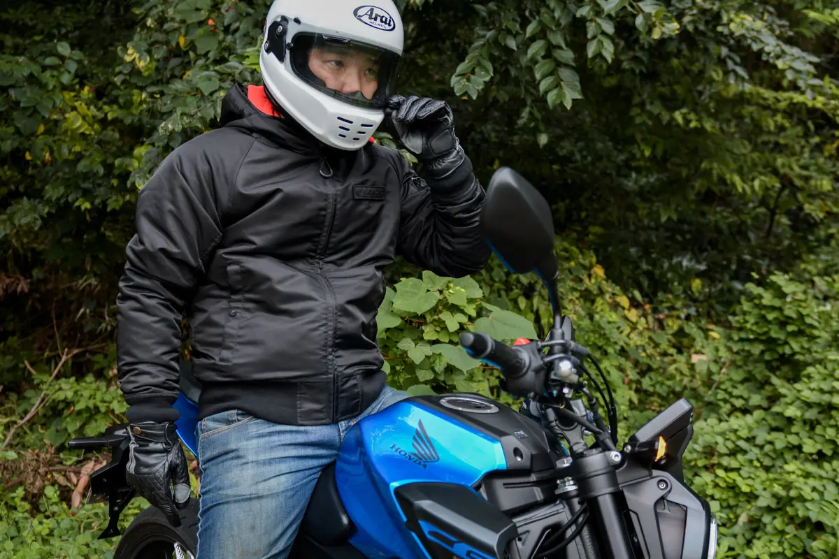 一見カジュアルだけどバイク用！お洒落とプロテクション、防寒性