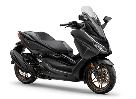 バイクの種類】スクーターってどんなバイク？ 人気の理由や特徴