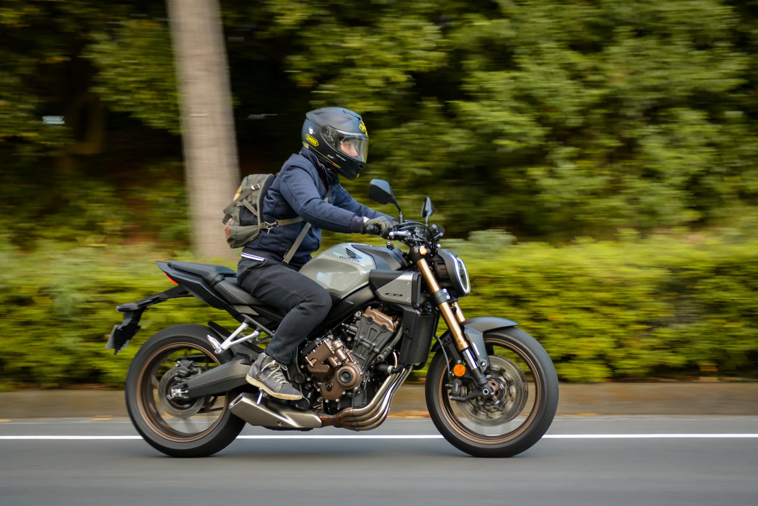 大きなバイクに疲れた元大型ライダーが「Honda E-Clutch」で体感した