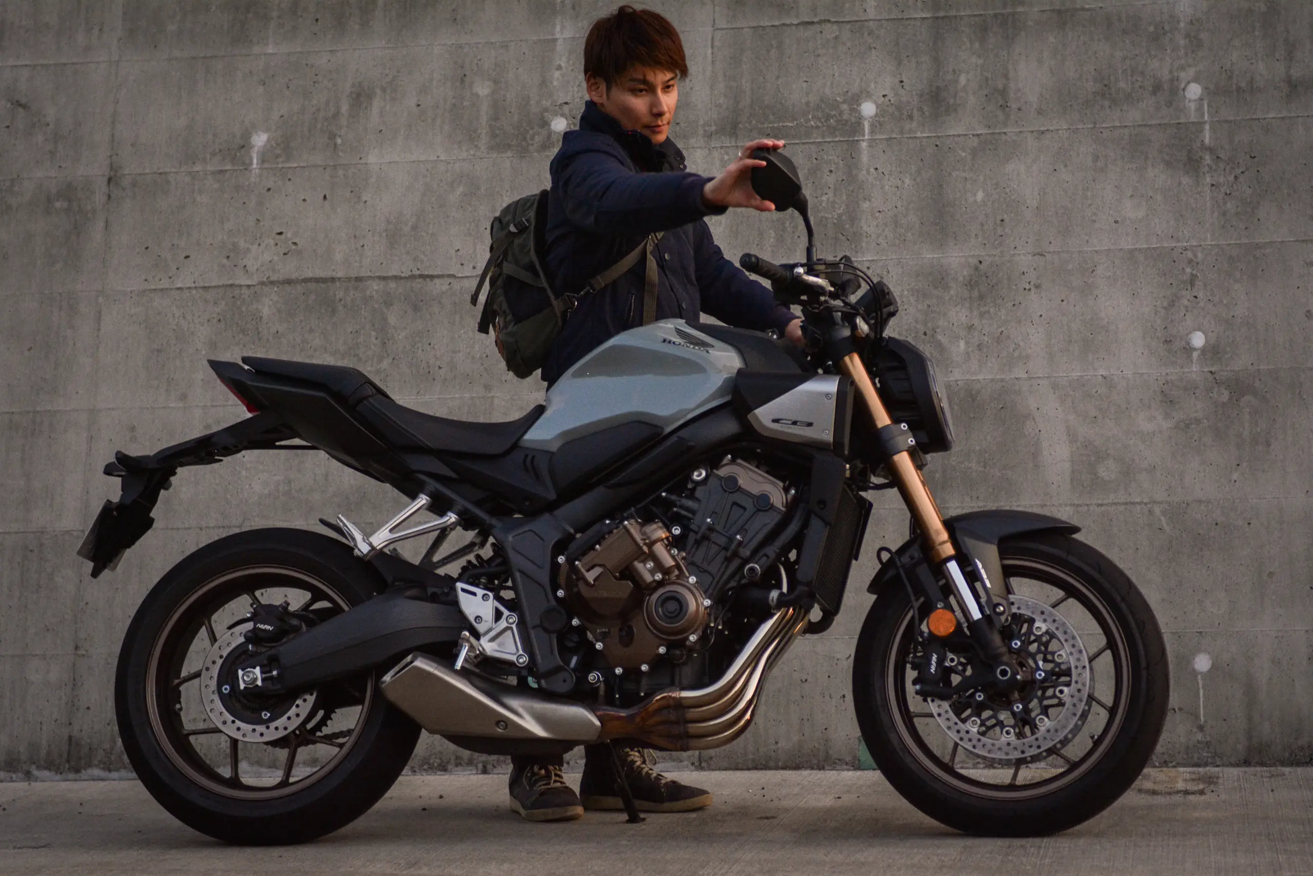 大きなバイクに疲れた元大型ライダーが「Honda E-Clutch」で体感した 
