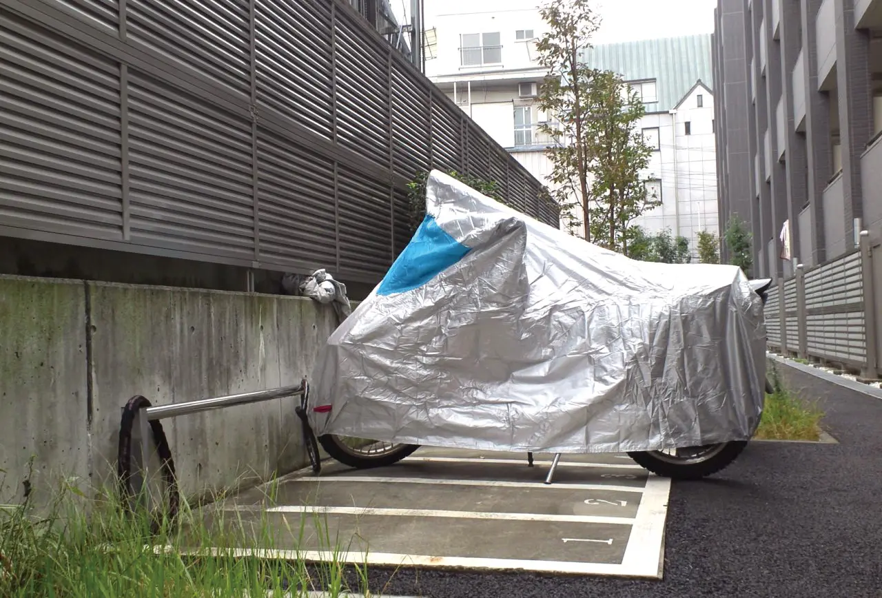 全体的にサビが多いです 冬は金属パーツの「サビ」に注意！バイクに乗る機会が少なくなる
