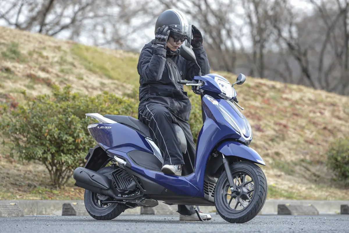 ホンダ LEAD 110 スクーター 青 HONDA ホンダ リード jf19 ホンダ リード１１０。（HONDA Lead 110