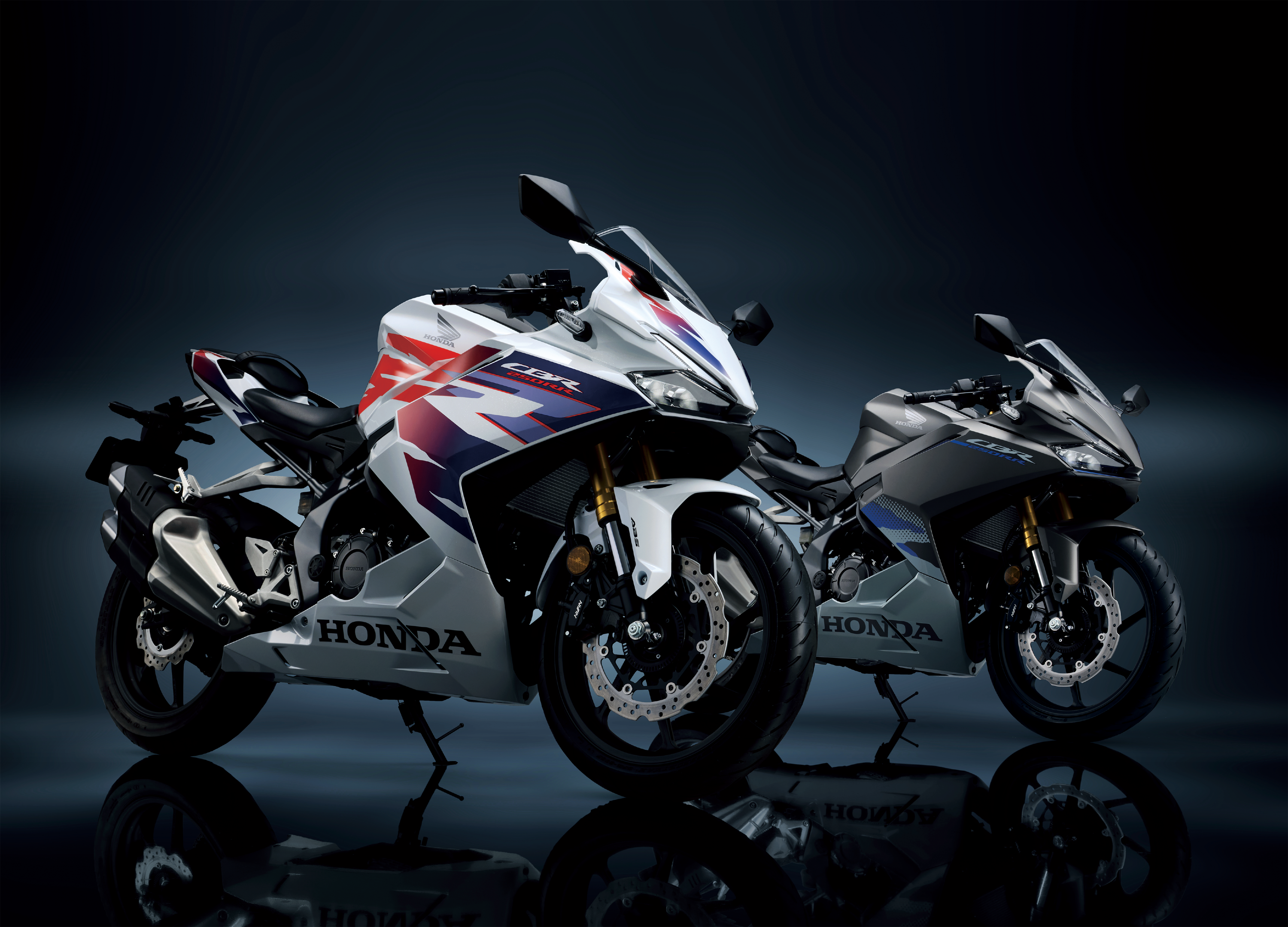 新型モデル『CBR250RR』が懐かしいイメージに変身！？最新型だけど 
