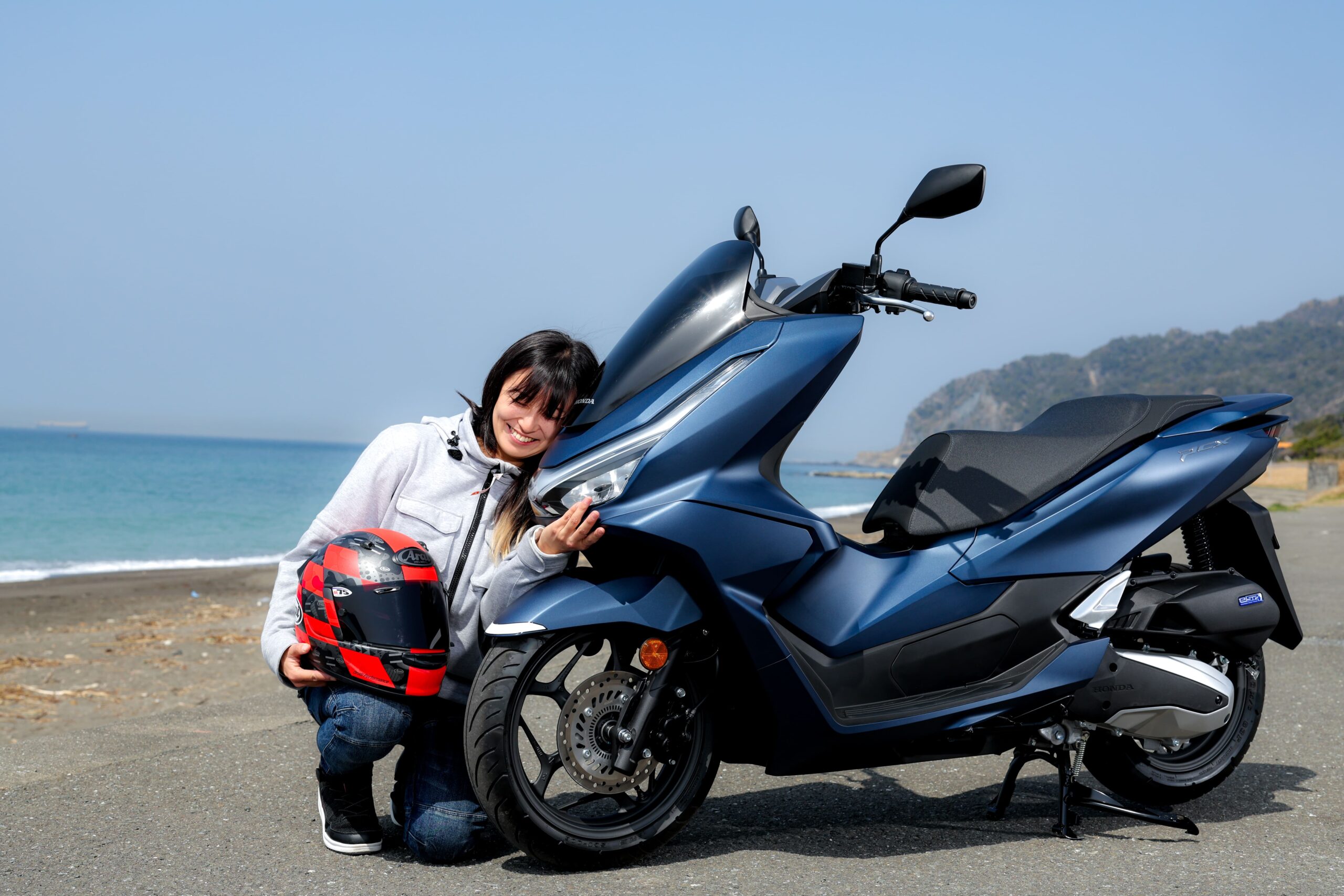 レーシング女子岡崎静夏の『いつもバイクで!』【PCX編】この上質な乗り
