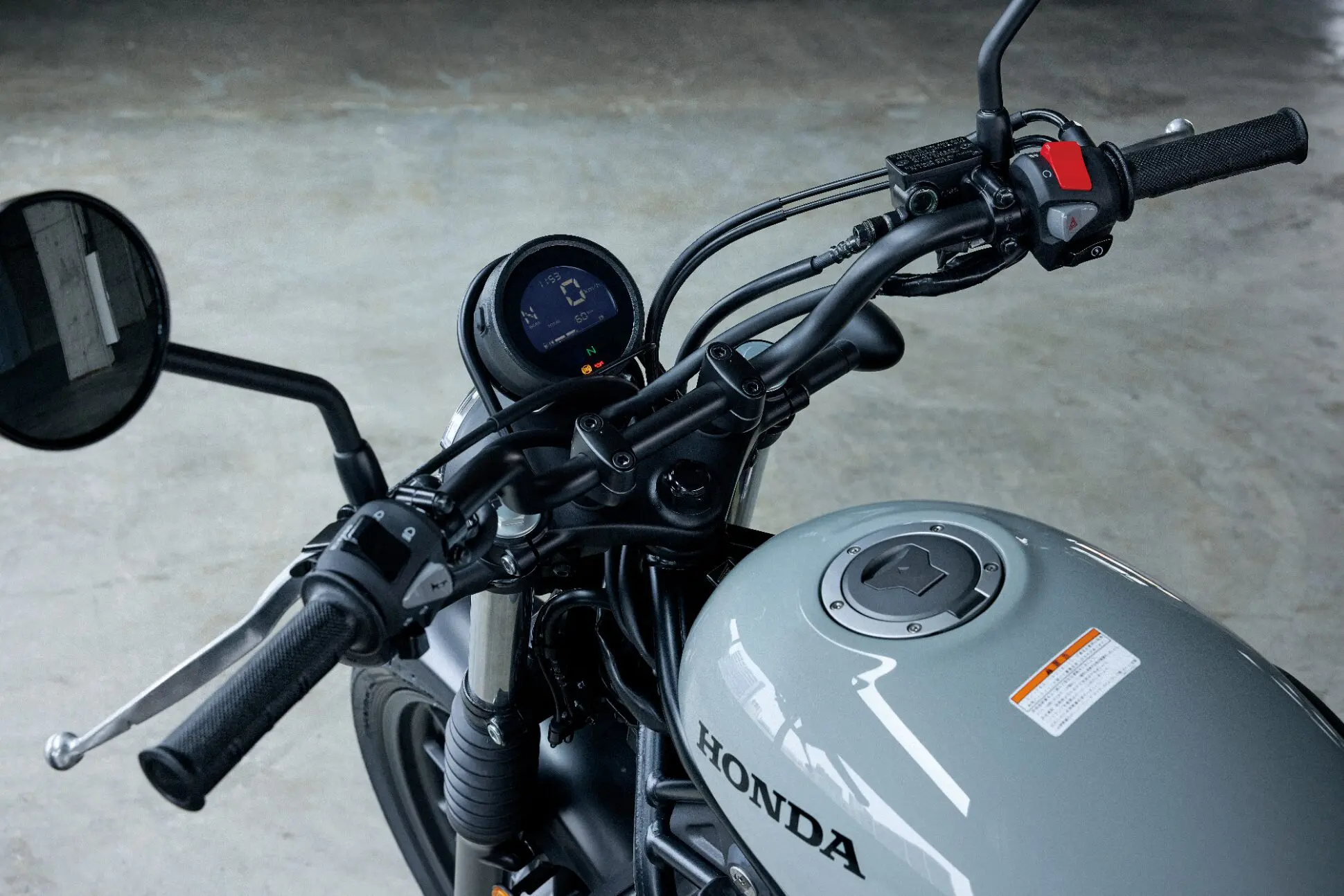 のんびりツーリング最強の大型バイク『CL500』がアップグレード！新色