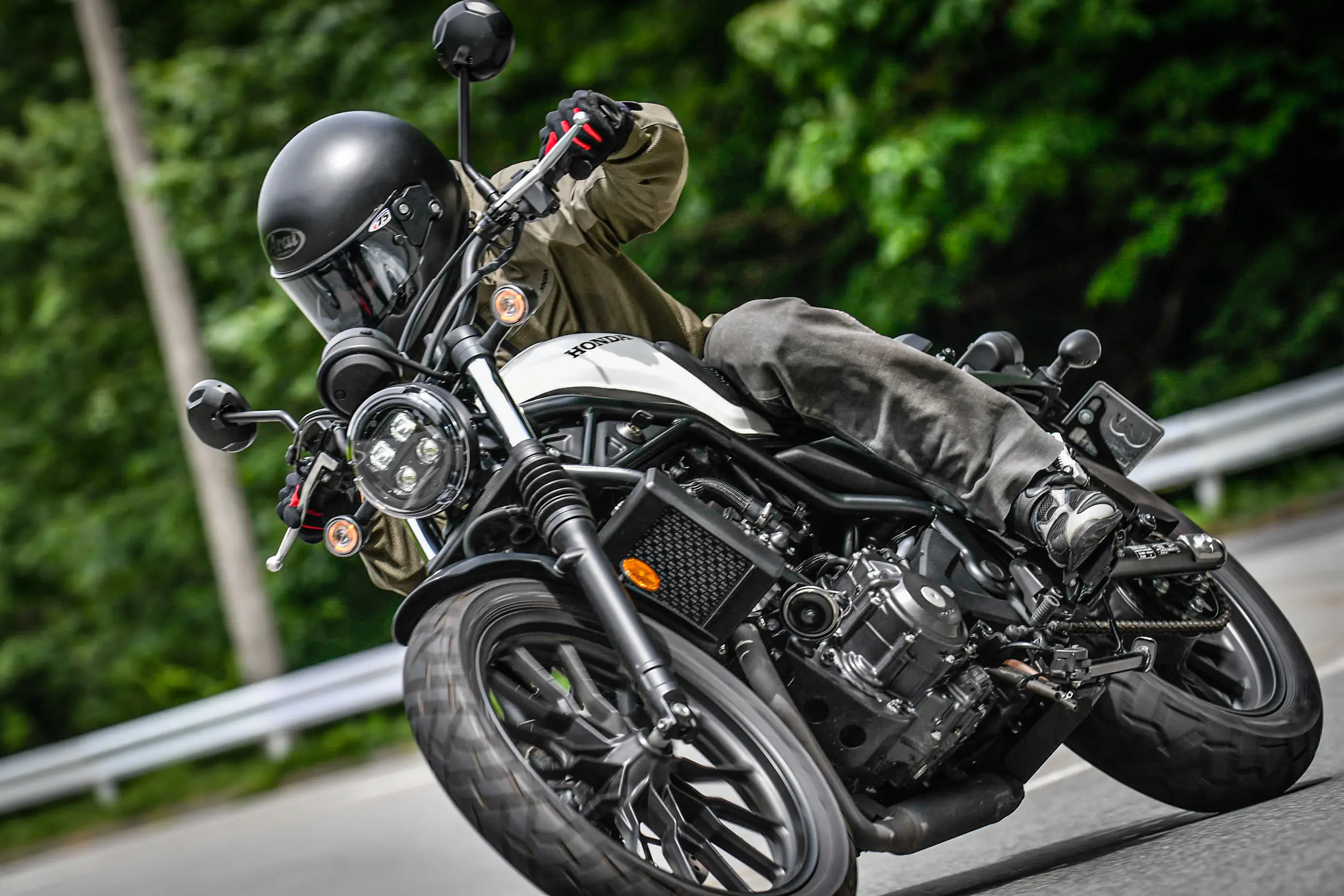 CL250はセカンドバイクじゃない。この250ccは『メインの1台』に