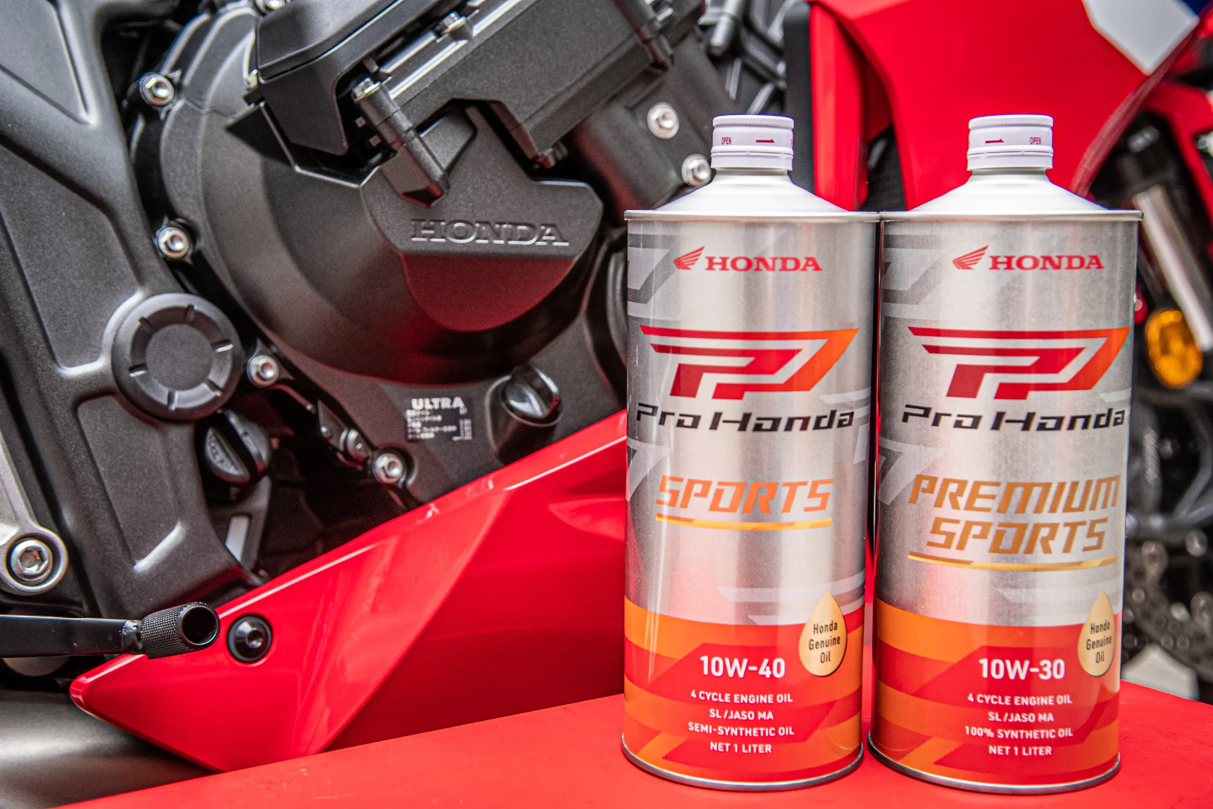 Honda純正オイル「Pro Honda」の上位グレード「SPORTS」と「PREMIUM