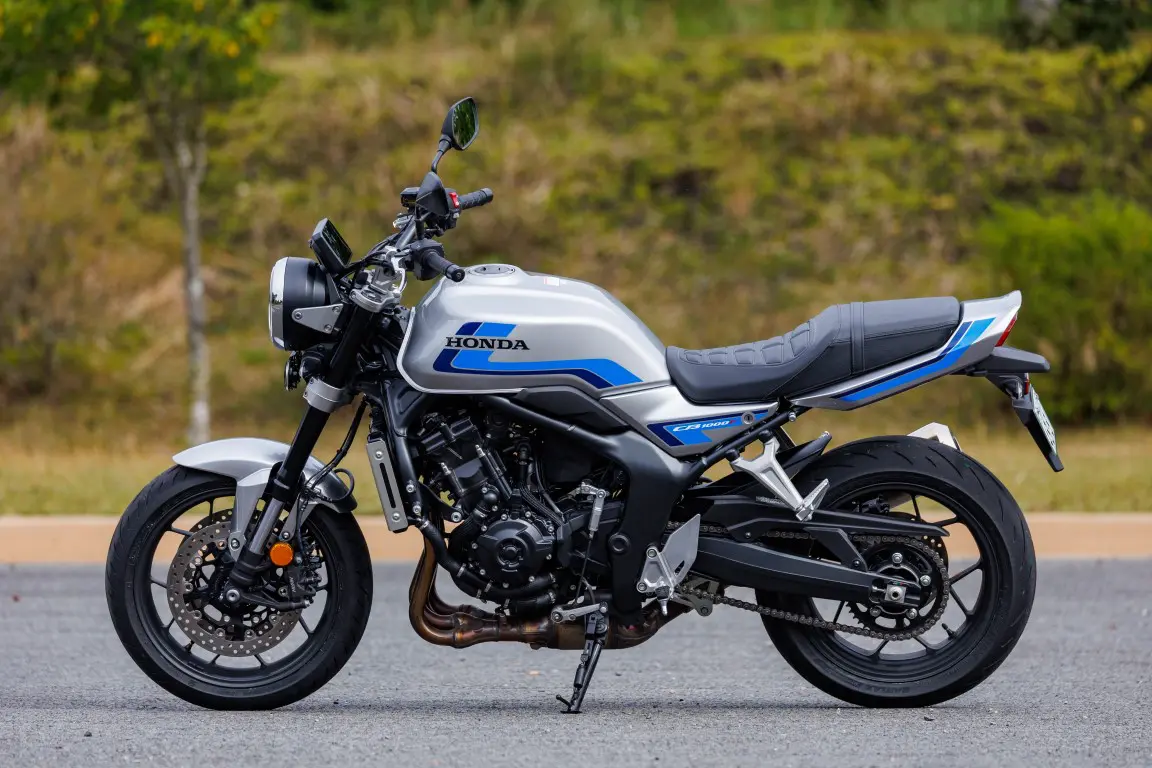 車両解説】「CB1000F」ってどんなバイク？ 足つき性やディテールなど